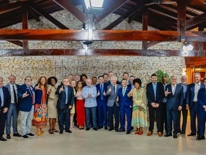 “A hipocrisia é uma homenagem que o vício presta à virtude”: como assim, um PT antissistema? (Por Cem Flores)